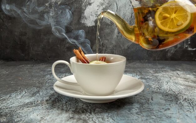 Czy w filiżankach do kawy można serwować herbatę?